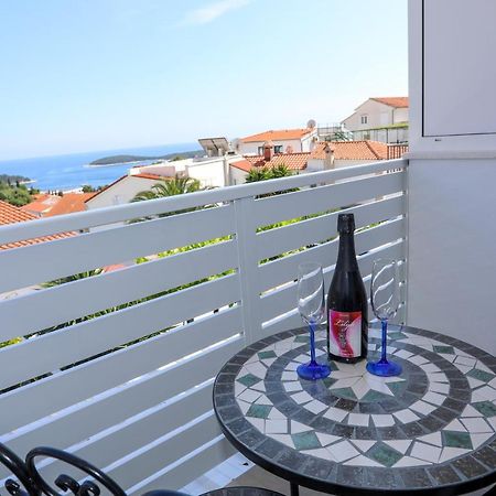 Stella Maris, Hvar - Rooms With A Balcony And A Stunning Sea View フヴァル エクステリア 写真